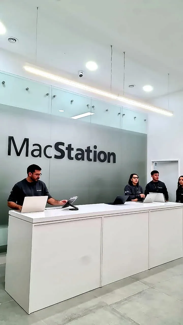 Mostrador comercial realizado por METAMA